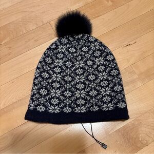 Kjetil Sorensen Norwegian Wool Double Layer Navy Beanie with Fox Pom-Pom - NWOT